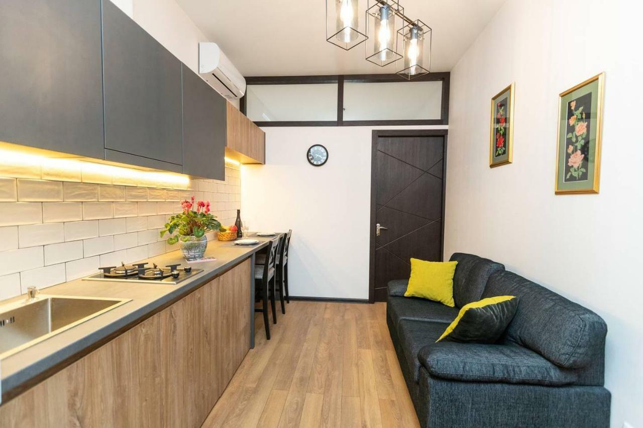Wehost Cozy Nest Apartment Tbilisi Exterior foto