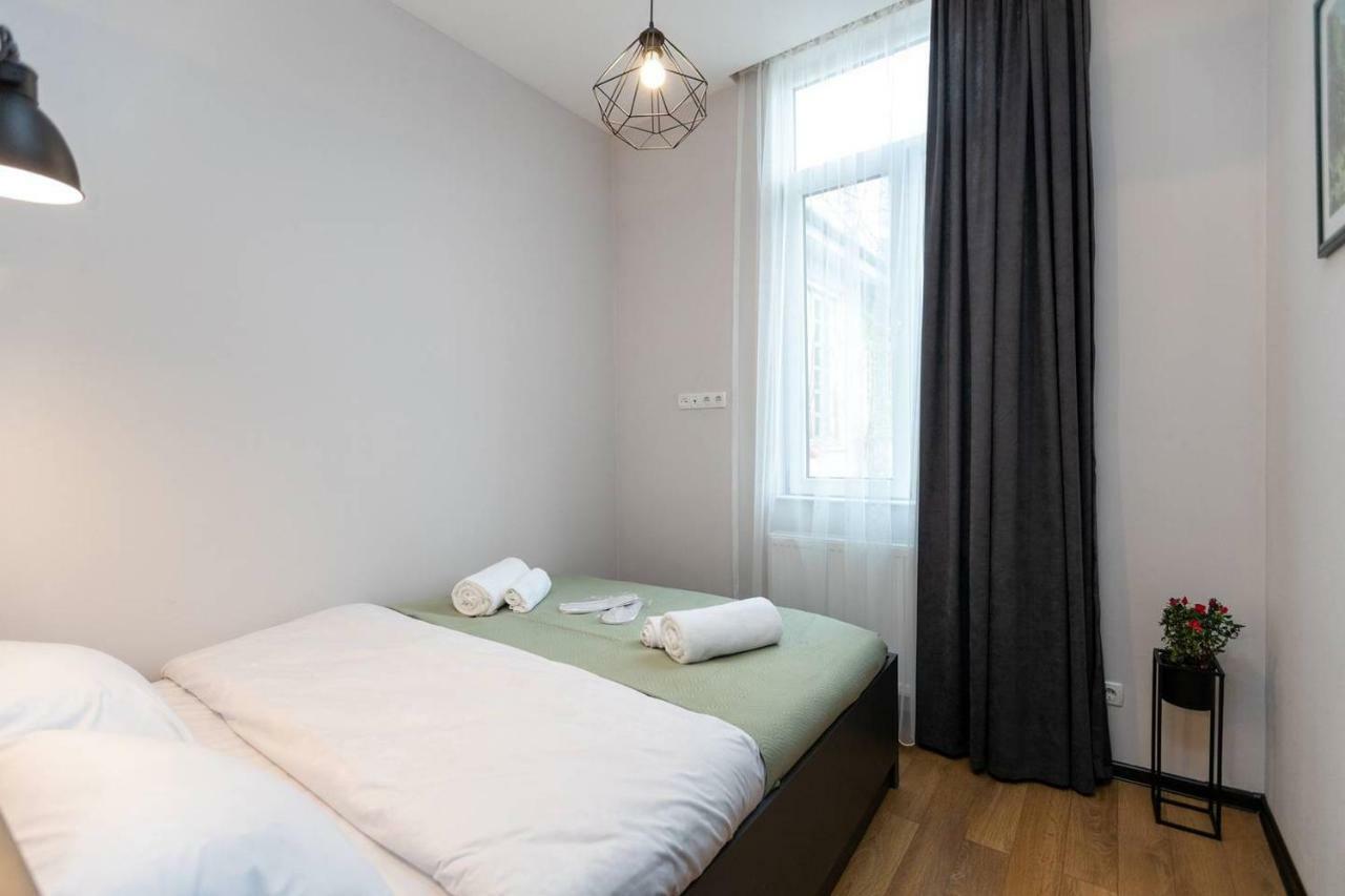 Wehost Cozy Nest Apartment Tbilisi Exterior foto