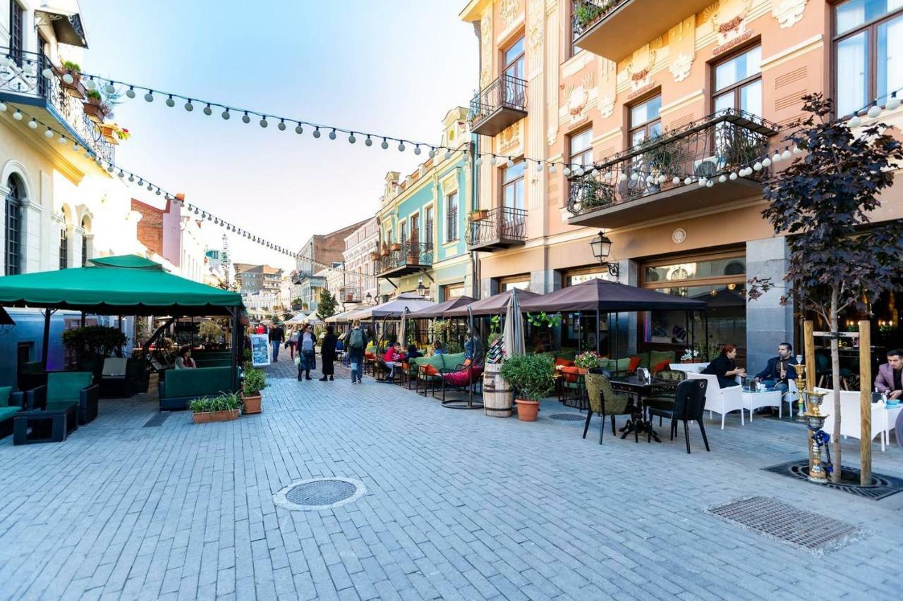 Wehost Cozy Nest Apartment Tbilisi Exterior foto